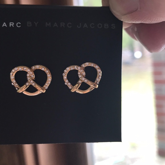 Marc Jacobs pretzel 🥨 earrings!!! - Picture 4 of 5